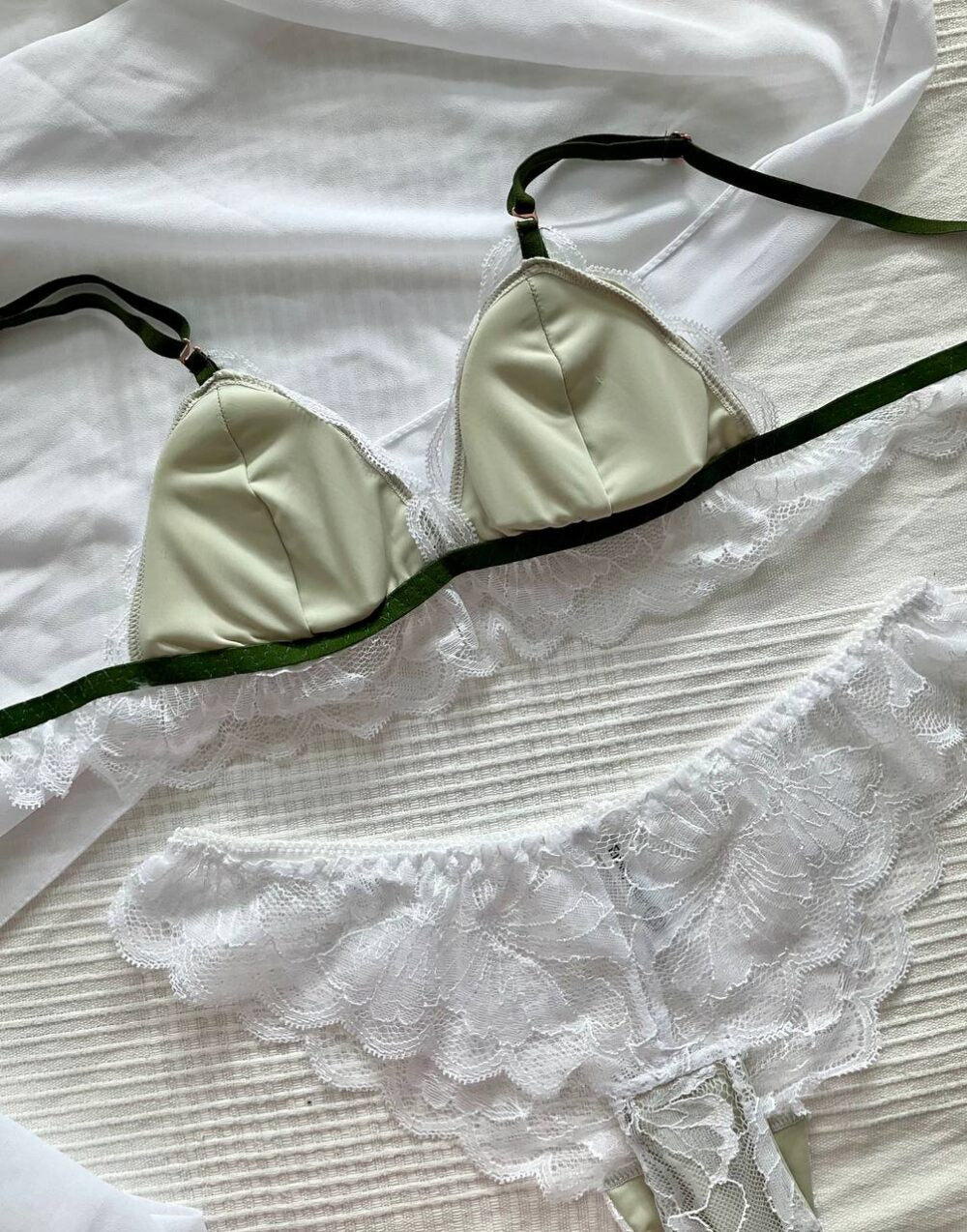 EMILY Classic French Bralette