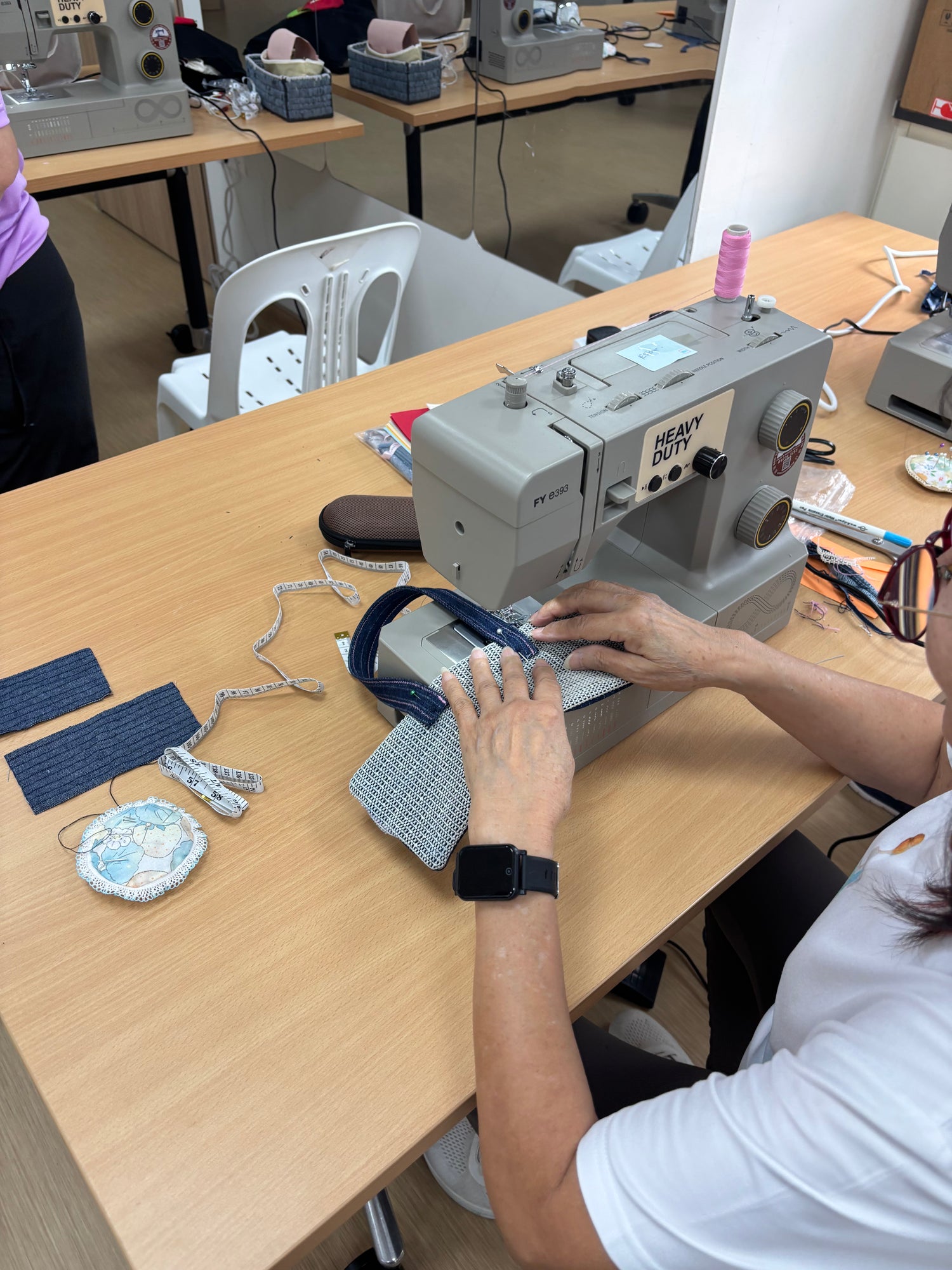 Feiyue FYe393 heavy duty electronic sewing machine available for rental at Envy Her Singapore