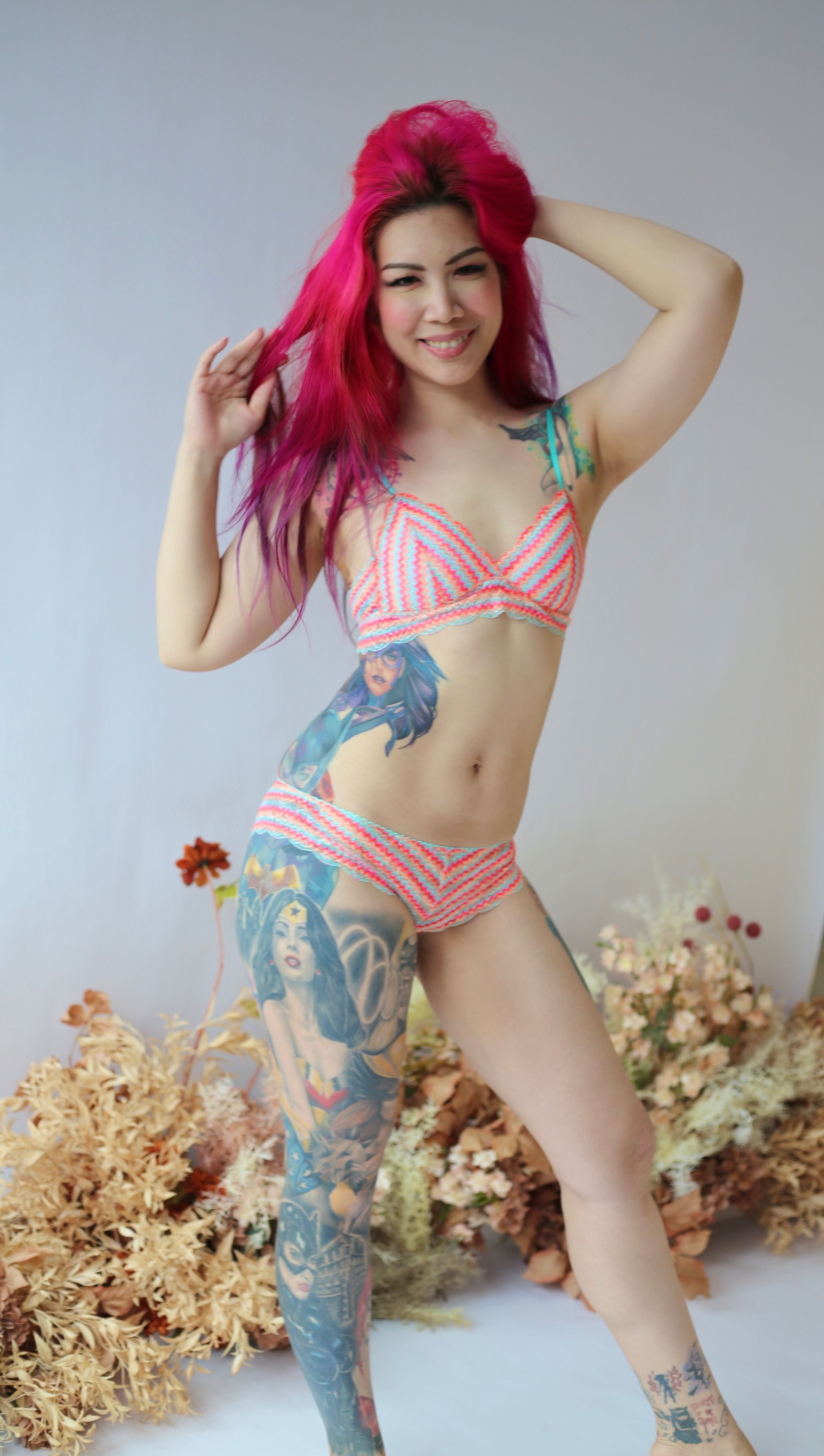 SCARLET Padded Bralette