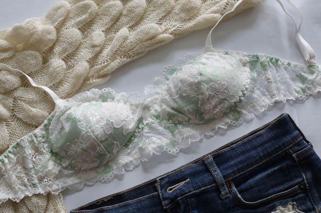 PIPER LightLift Balconette Collection